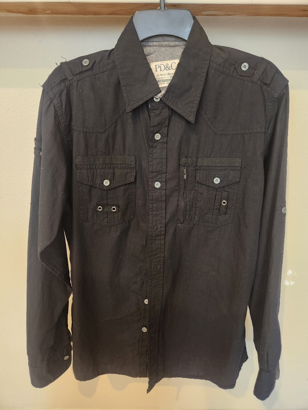 Men’s Black Long-Sleeve 100% Cotton Button-Down Shirt